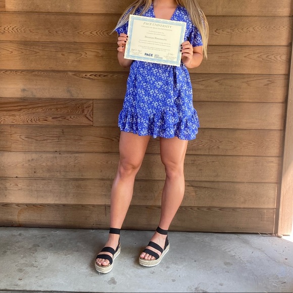 Floral wrap dress! - Picture 5 of 5